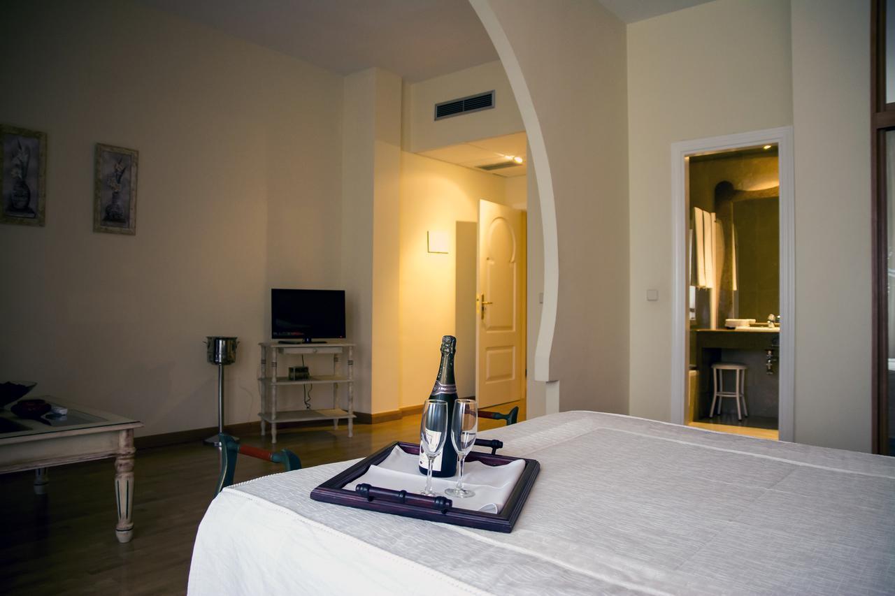 Hotel Medina Ghaliayah Galisteo ภายนอก รูปภาพ